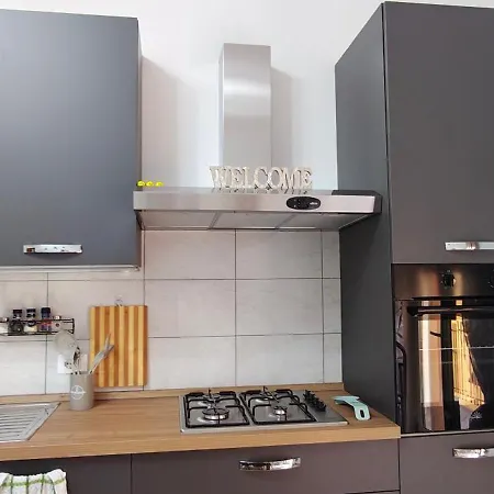 Laura's Bright Appartement